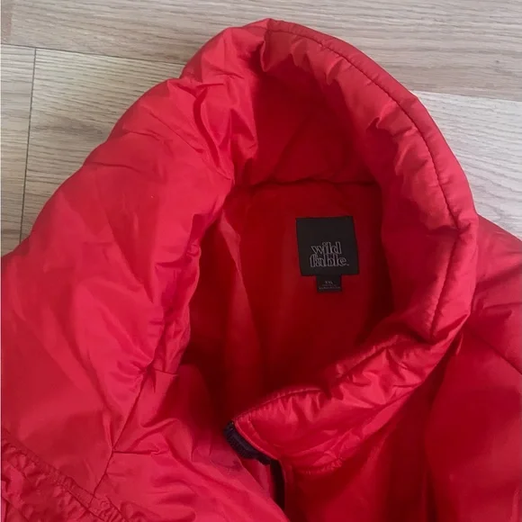 LIKE NEW puffer jacket - Picture 10 of 16